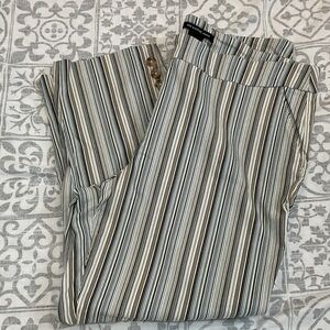 Zac & Rachel pull-on cropped pants.